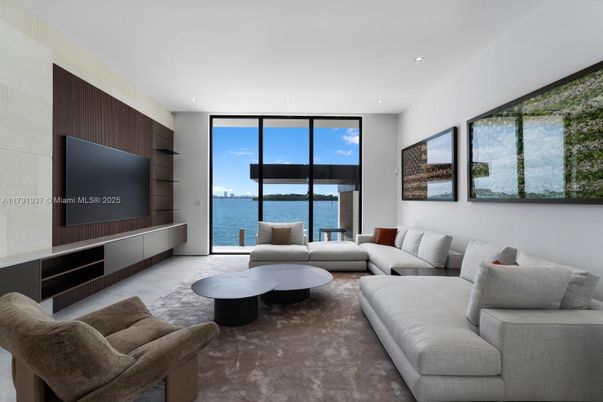 Interior, Living room, Recessed Lighting, Water