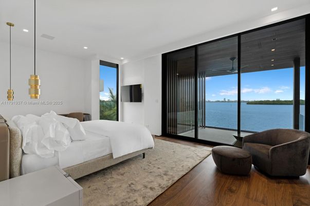 Bedroom, Interior, Pendant Lights, Recessed Lighting, Water, Wood Texture Flooring