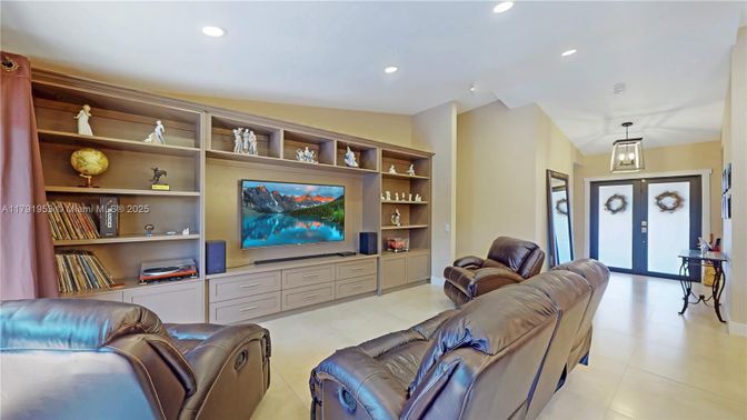 Interior, Living room, Pendant Lights, Recessed Lighting