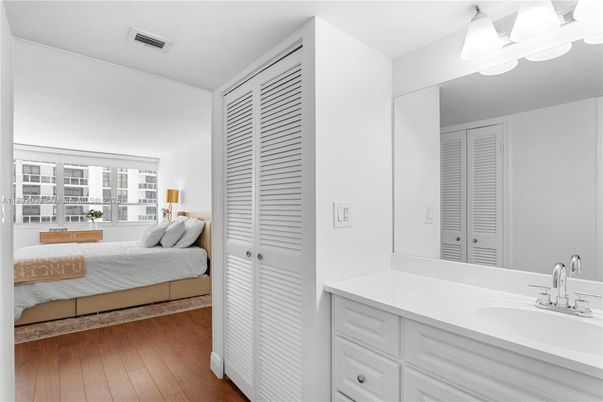 Bathroom, Bedroom, Interior, Wood Texture Flooring
