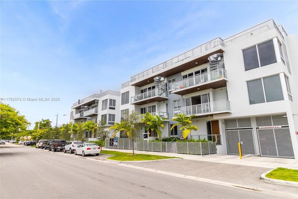 Exterior, Facade, Condo Building