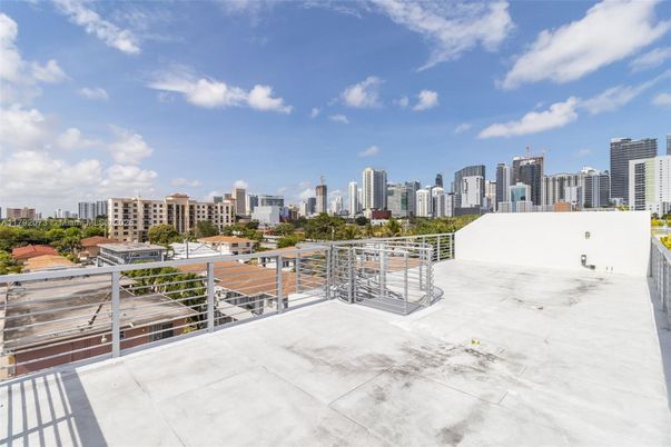 Exterior, Other, Skyline