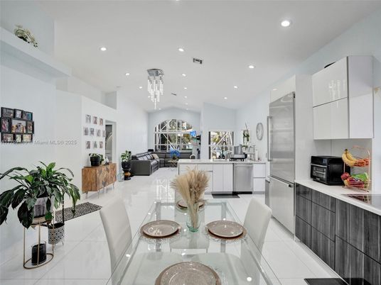 Interior, Kitchen, Living room, Recessed Lighting, Stainless Steel Appliances