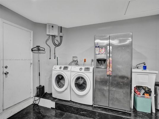 Interior, Washer