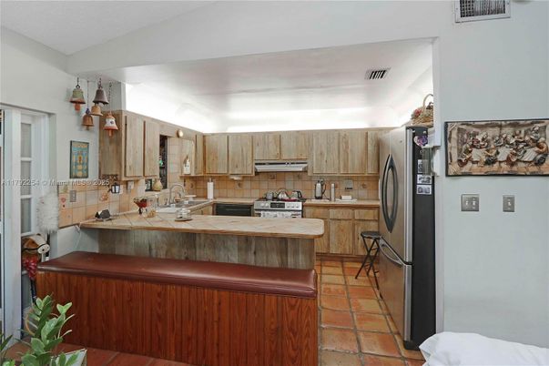 Interior, Kitchen, Tile Countertops