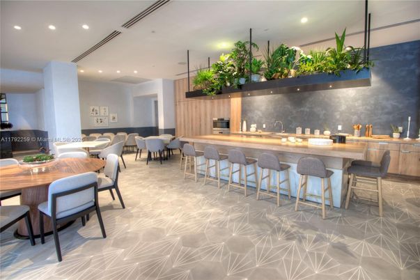 Dining room, Interior, Kitchen, Pendant Lights, Recessed Lighting, Stainless Steel Appliances