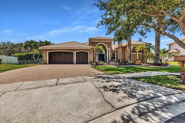 Attached, Backyard, Exterior, Facade, Mediterranean