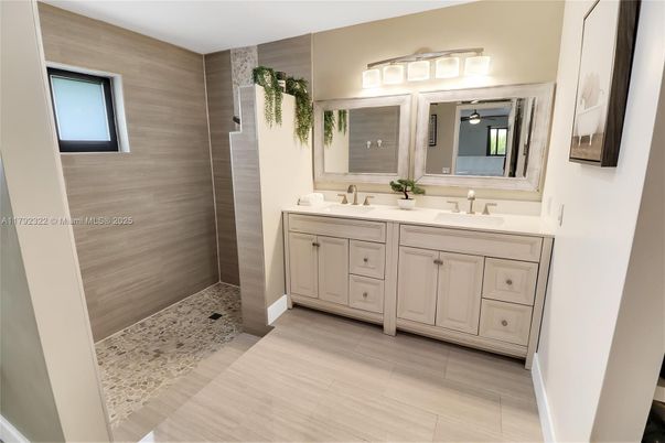 Bathroom, Dual Sink Vanities, Interior