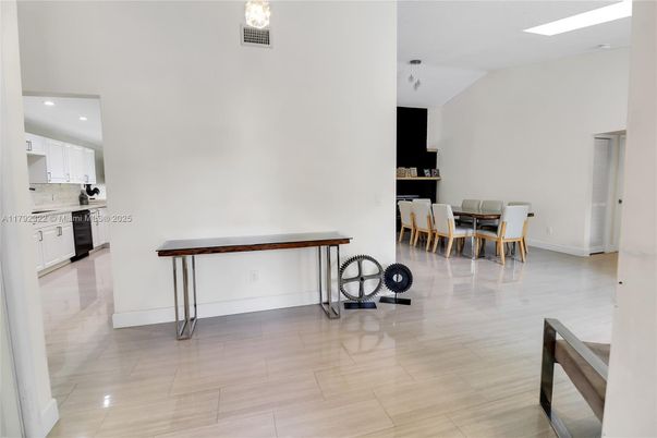 Dining room, Interior, Kitchen, Recessed Lighting