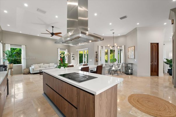 Dining room, Interior, Kitchen, Living room, Pendant Lights, Recessed Lighting