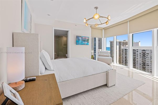 Bedroom, Interior, Pendant Lights
