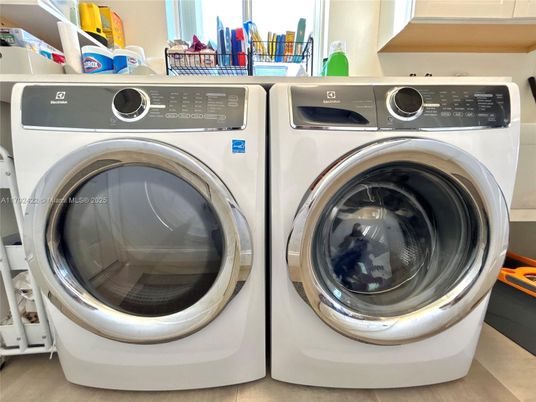 Interior, Utility Closets, Washer