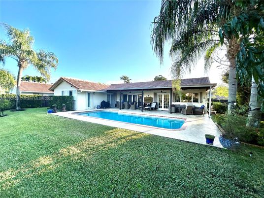 Backyard, Exterior, Pool
