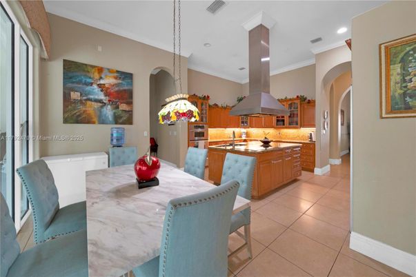 Dining room, Interior, Kitchen, Pendant Lights, Recessed Lighting