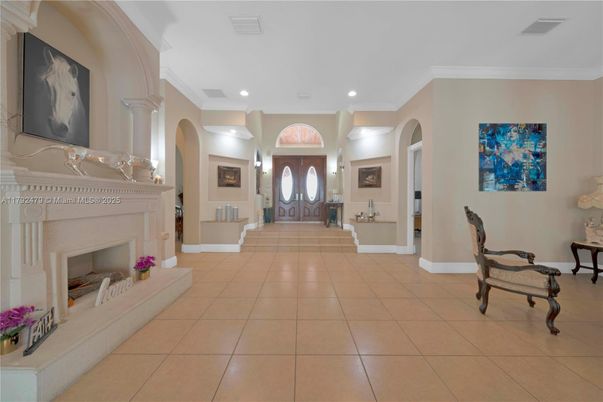 Fireplace, Interior, Recessed Lighting