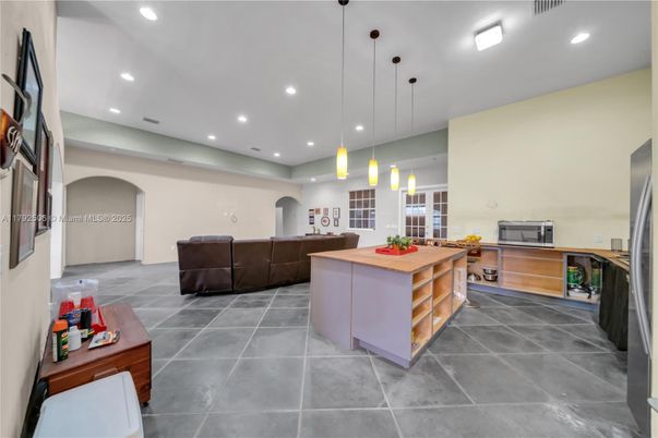 Interior, Kitchen, Pendant Lights, Recessed Lighting