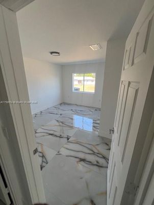 Empty room, Interior, Marble