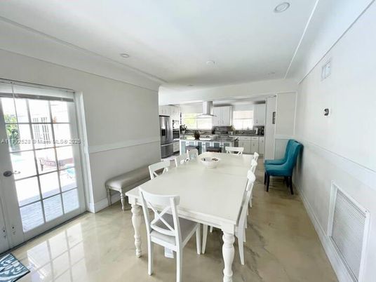 Dining room, Interior, Kitchen, Recessed Lighting, Stainless Steel Appliances
