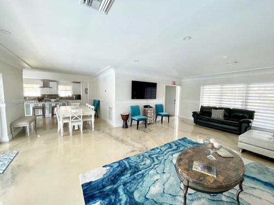 Dining room, Interior, Kitchen, Living room, Recessed Lighting