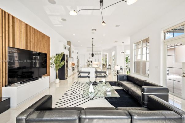 Interior, Kitchen, Living room, Pendant Lights, Recessed Lighting