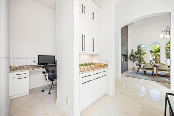 Dining room, Interior
