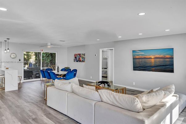 Dining room, Interior, Living room, Pendant Lights, Recessed Lighting, Wood Texture Flooring