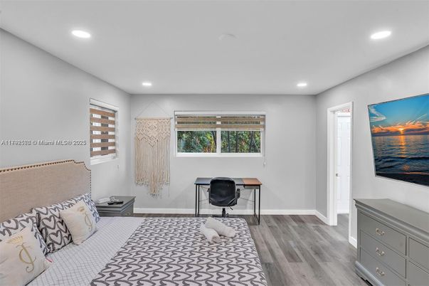 Bedroom, Home Office, Interior, Recessed Lighting, Wood Texture Flooring