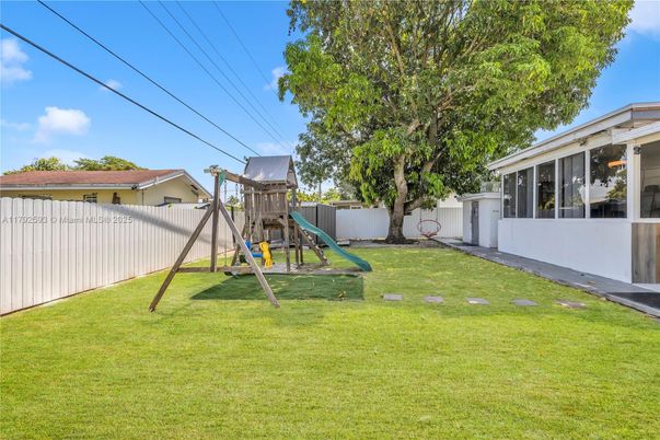 Backyard, Exterior, Playground