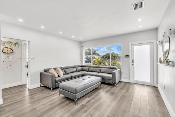 Interior, Living room, Recessed Lighting, Wood Texture Flooring