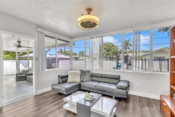 Interior, Living room, Sun Room, Wood Texture Flooring