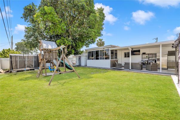 Backyard, Exterior, Playground