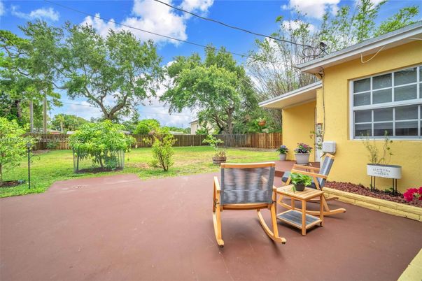 Backyard, Exterior