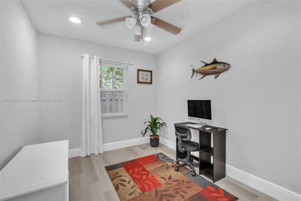 Home Office, Interior, Recessed Lighting, Wood Texture Flooring