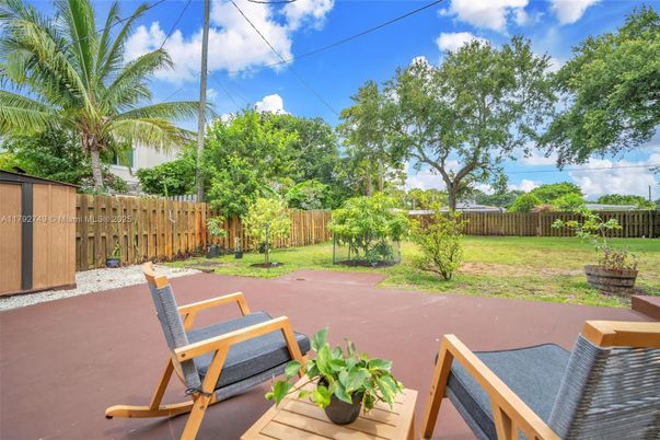 Backyard, Exterior