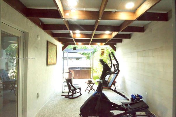 Fitness Equipment, Hot Tub, Interior
