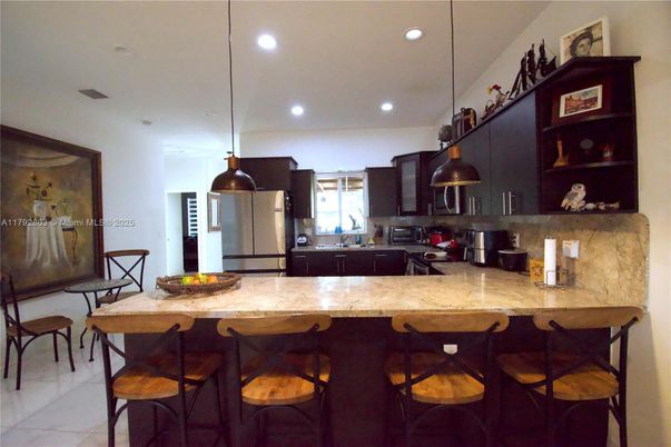 Interior, Kitchen, Pendant Lights, Recessed Lighting, Stainless Steel Appliances