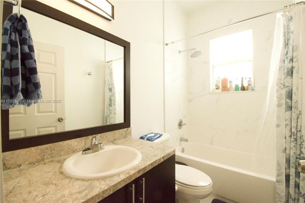 Bathroom, Interior, Marble Walls