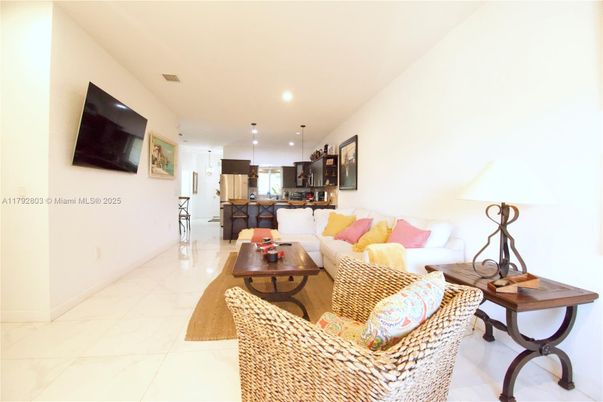Interior, Kitchen, Living room, Marble, Pendant Lights, Recessed Lighting