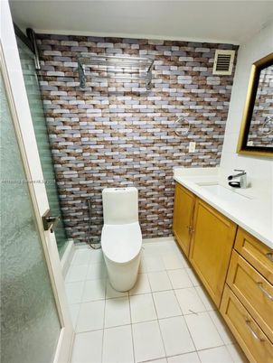 Bathroom, Interior, Stone Walls