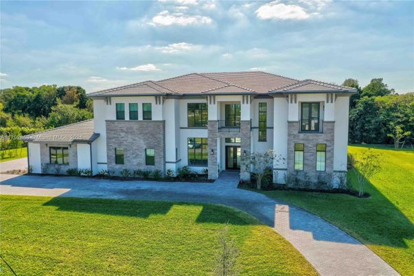 Backyard, Exterior, Facade, French Provincial