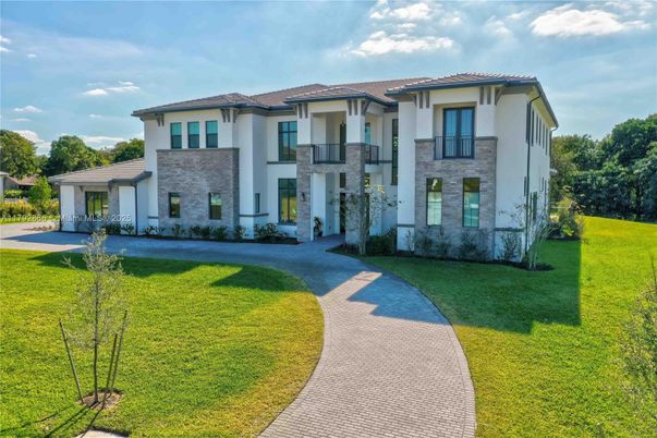 Backyard, Exterior, Facade, Mediterranean