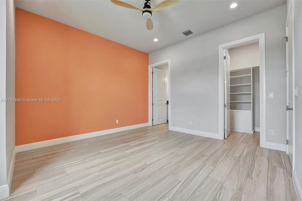 Empty room, Interior, Recessed Lighting, Wood Texture Flooring