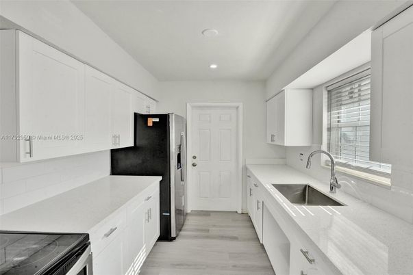 Interior, Kitchen, Recessed Lighting, Wood Texture Flooring