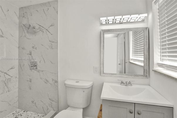 Bathroom, Interior, Marble Walls