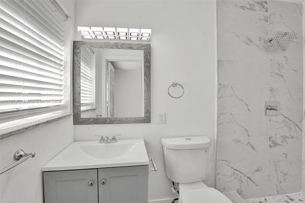 Bathroom, Interior, Marble Walls