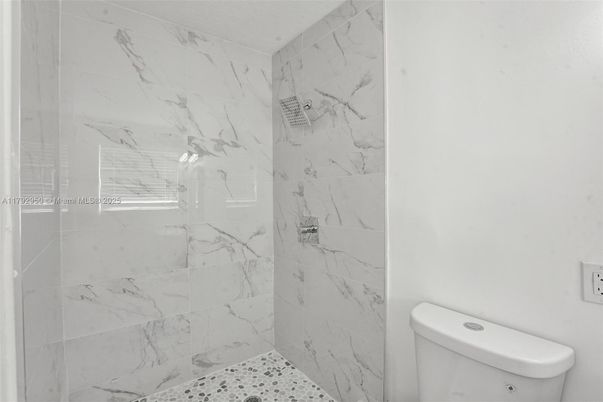 Bathroom, Interior, Marble Walls