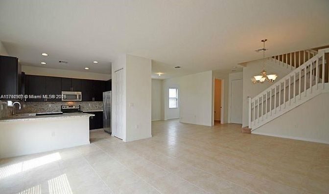 Chandelier, Interior, Kitchen, Recessed Lighting, Stainless Steel Appliances