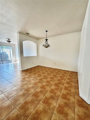 Empty room, Interior, Pendant Lights