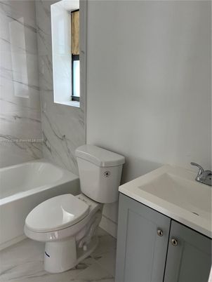 Bathroom, Interior, Marble, Marble Walls
