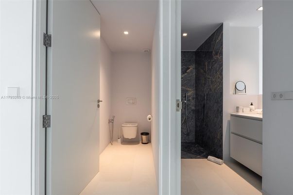 Bathroom, Interior, Marble Walls, Recessed Lighting